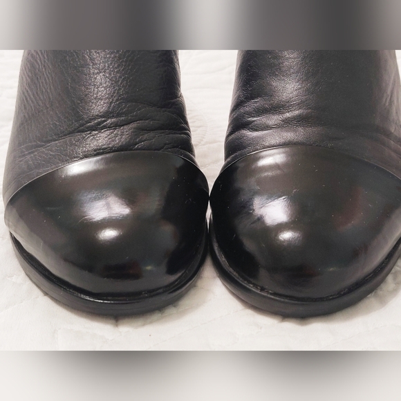 Munro black leather mules. - Picture 6 of 12
